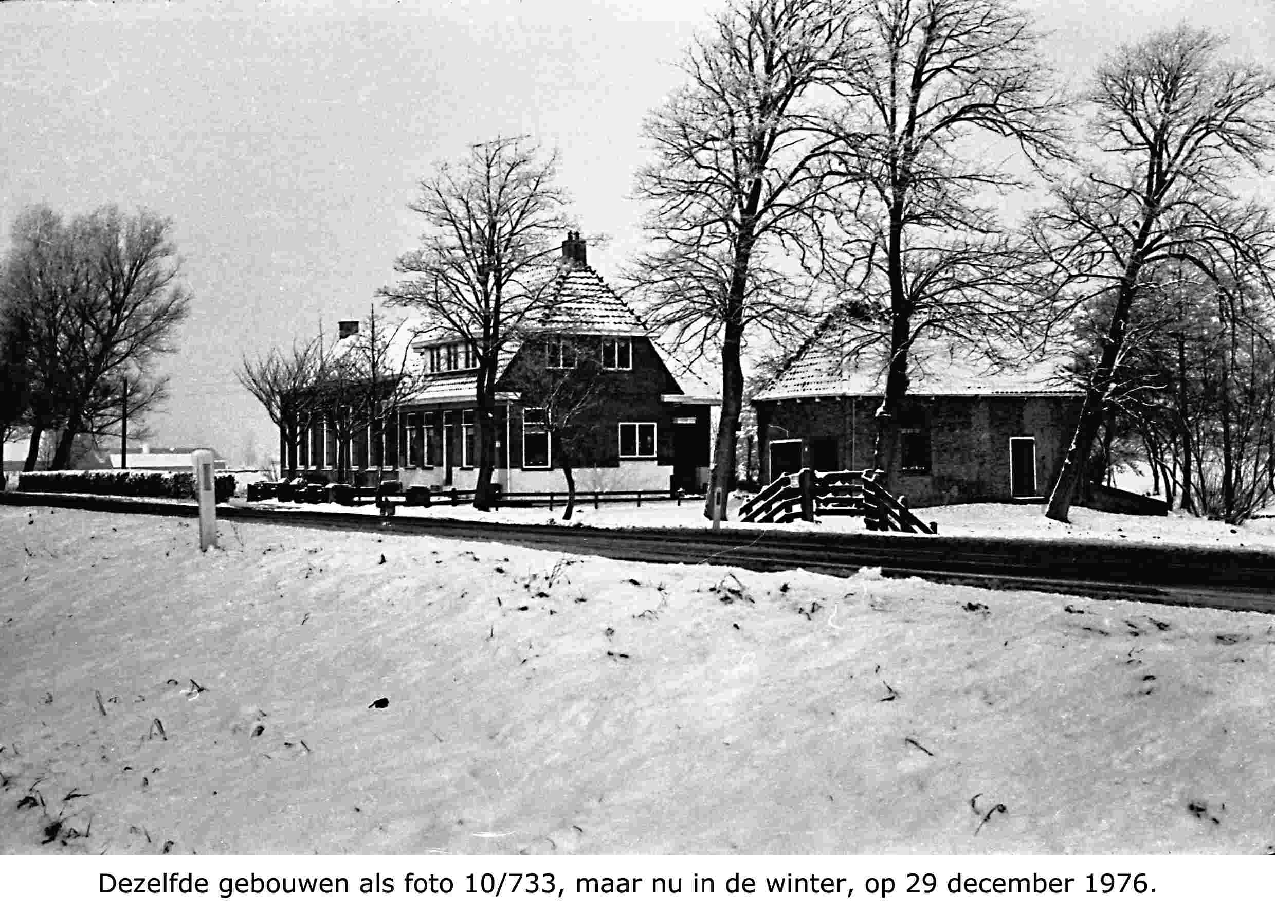 school-aan-de-rijksstraatweg-in-de-winter